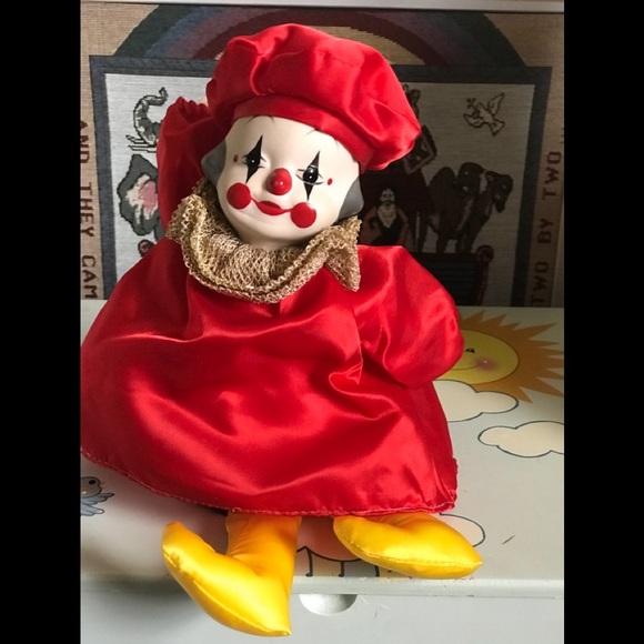 Rare Vintage Victorian Porcelain Moving Musical Clown - Picture 3 of 8